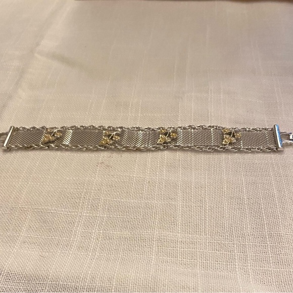 Jewelry - Elegant Vintage Silvertone Mesh Bracelet With Delicate Faux Pearls Signed Lisa.